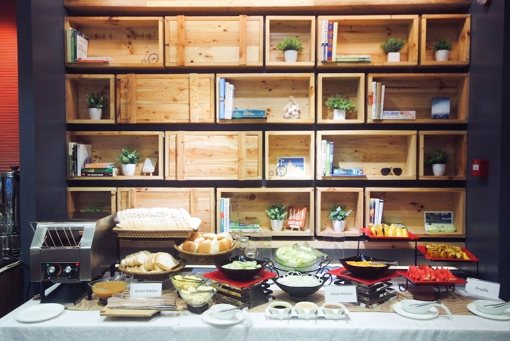 뷔페 아침 식사