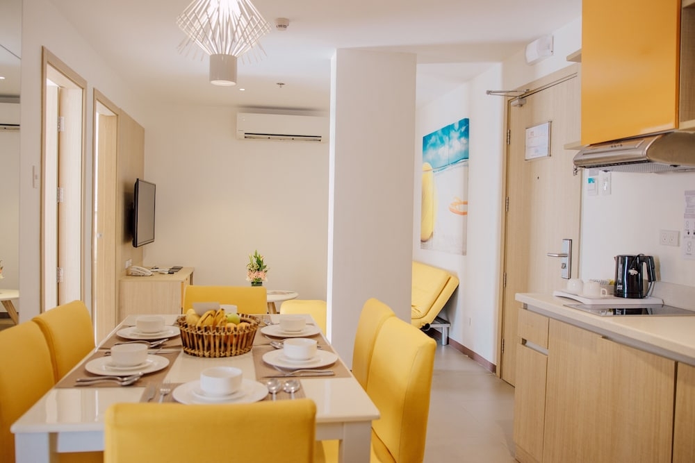 객실 내 식사 공간