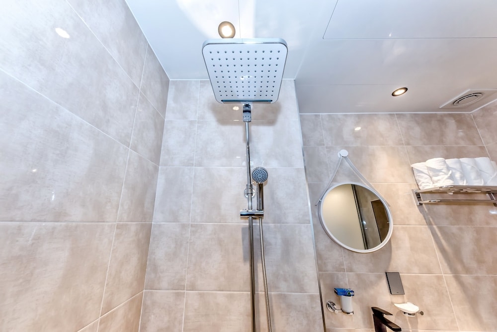 욕실 샤워