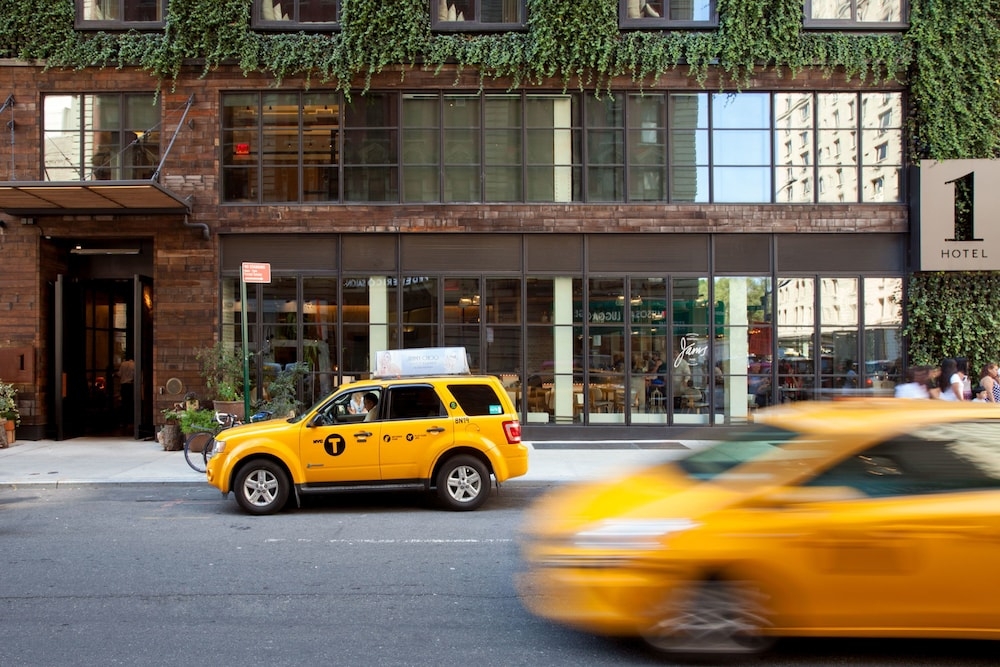 숙박 시설 정면