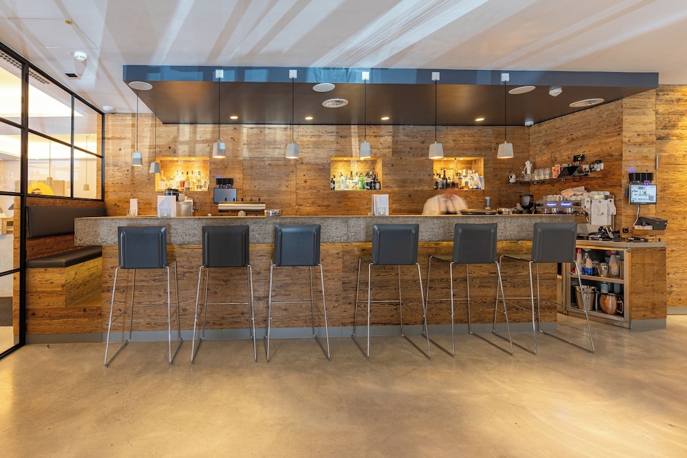 바(숙박 시설 내)