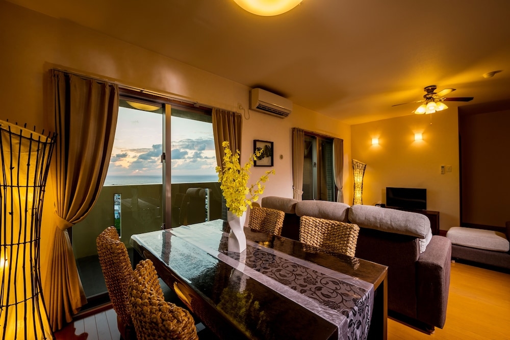 객실 내 식사 공간