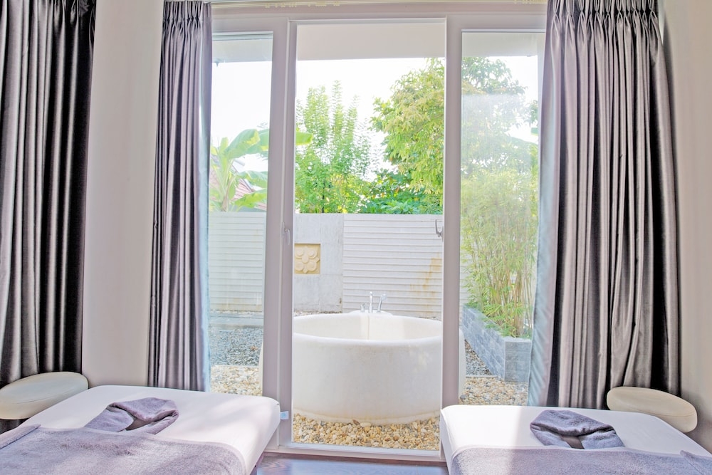 야외 스파 욕조