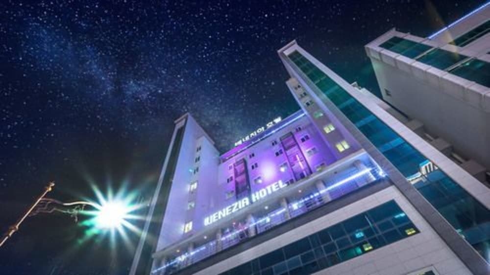 숙박 시설 정면