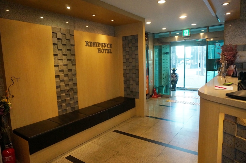 로비 좌석 공간