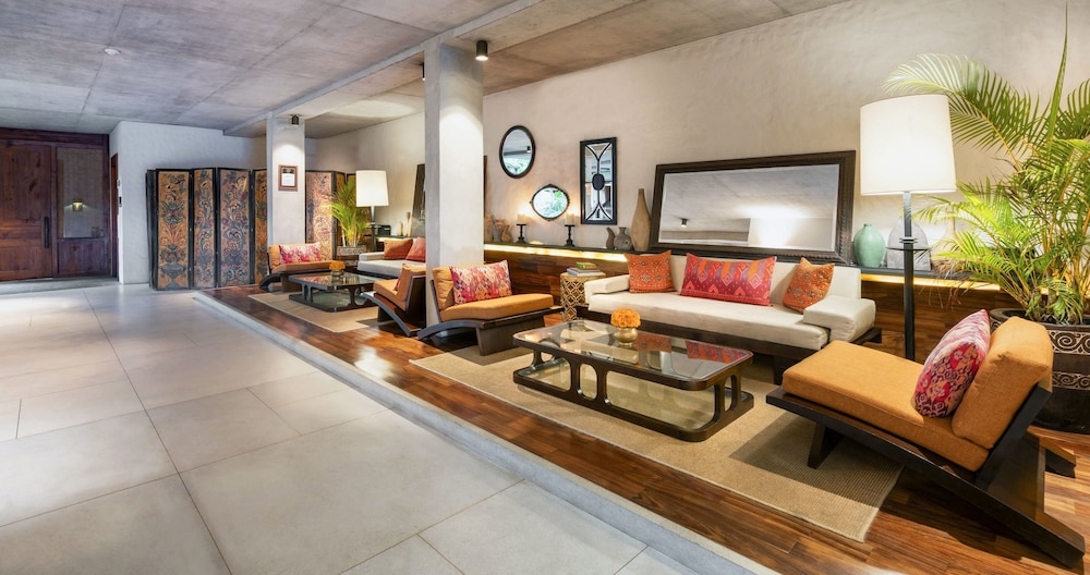 로비 좌석 공간