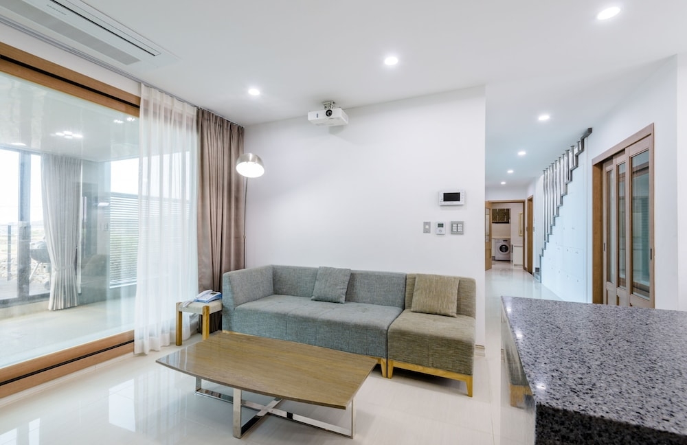 객실 내 식사 공간