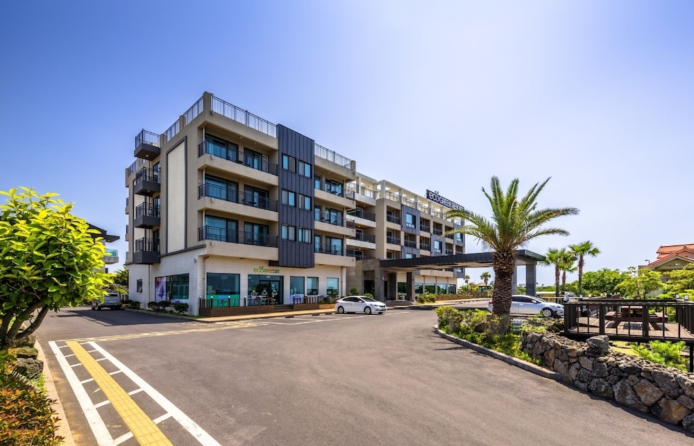 숙박 시설 정면