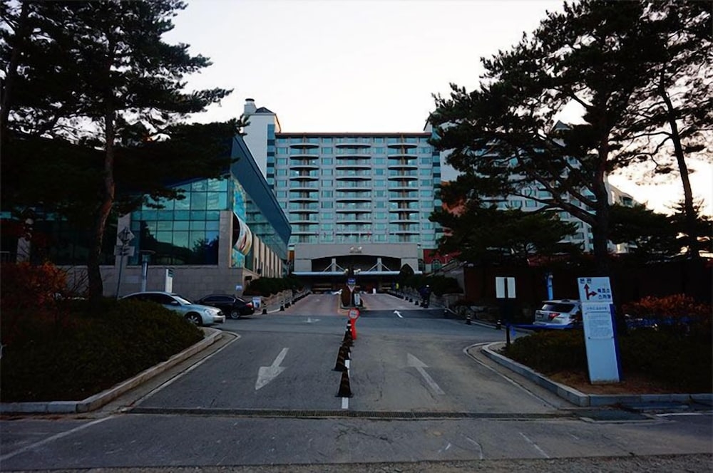 숙박 시설 정면