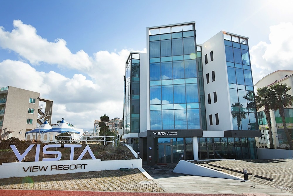 숙박 시설 정면