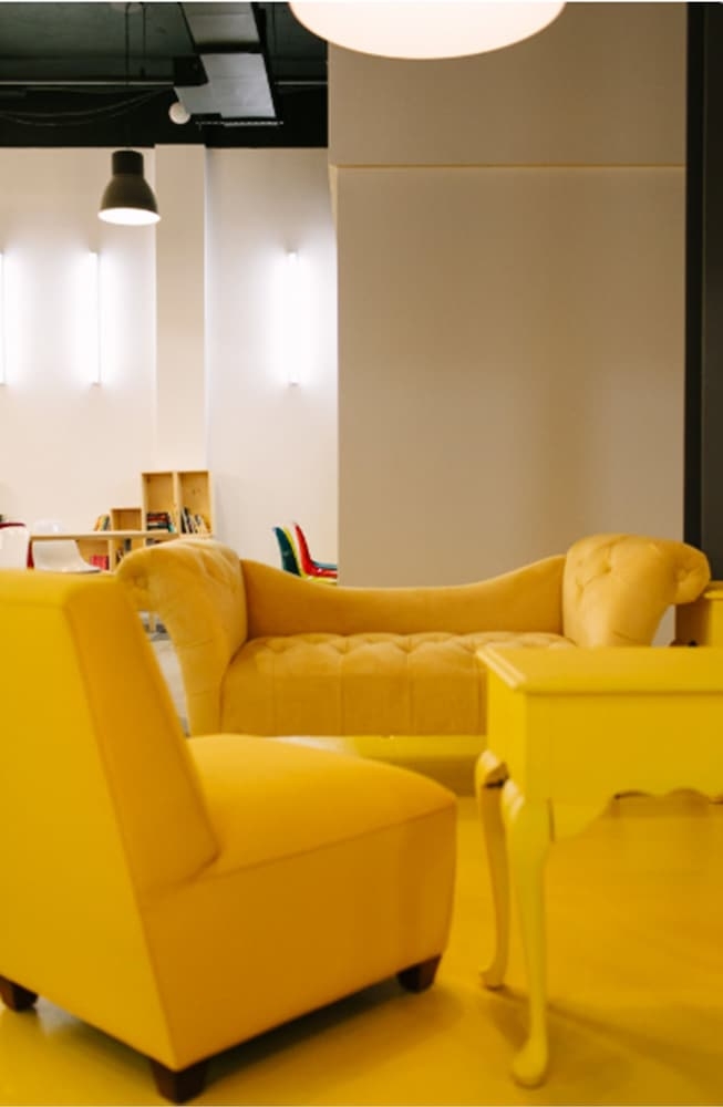 로비 좌석 공간