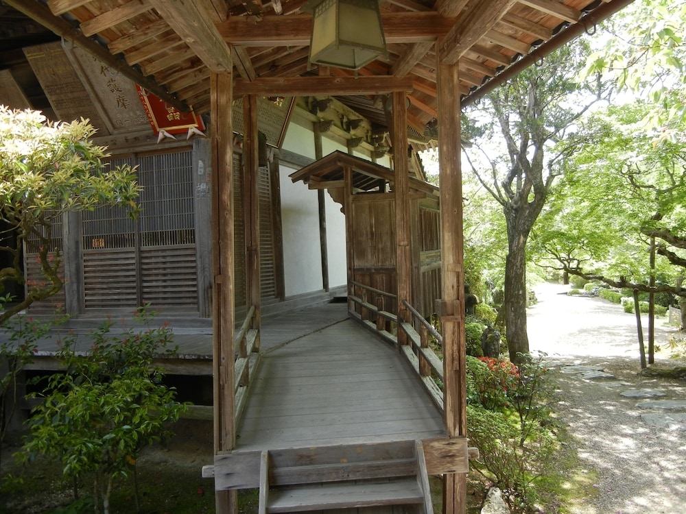 숙박 시설 내 편의 시설/서비스