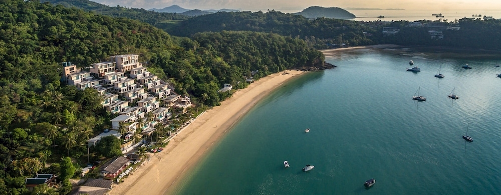 숙박 시설 정면