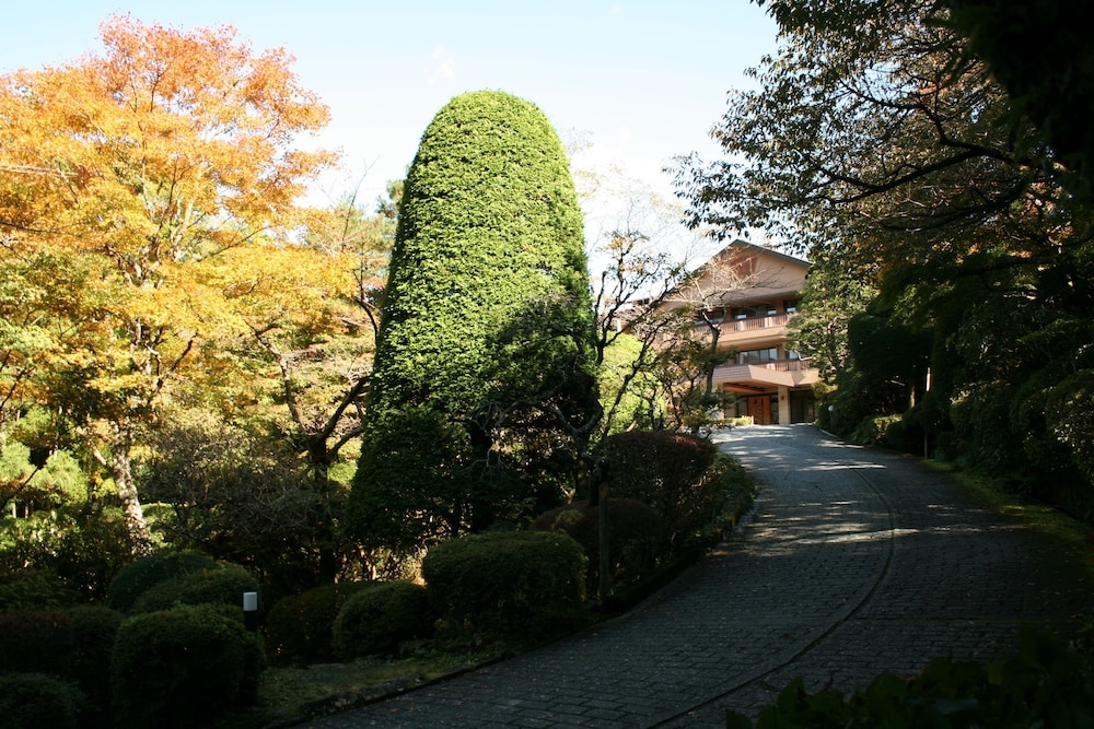 숙박 시설 입구