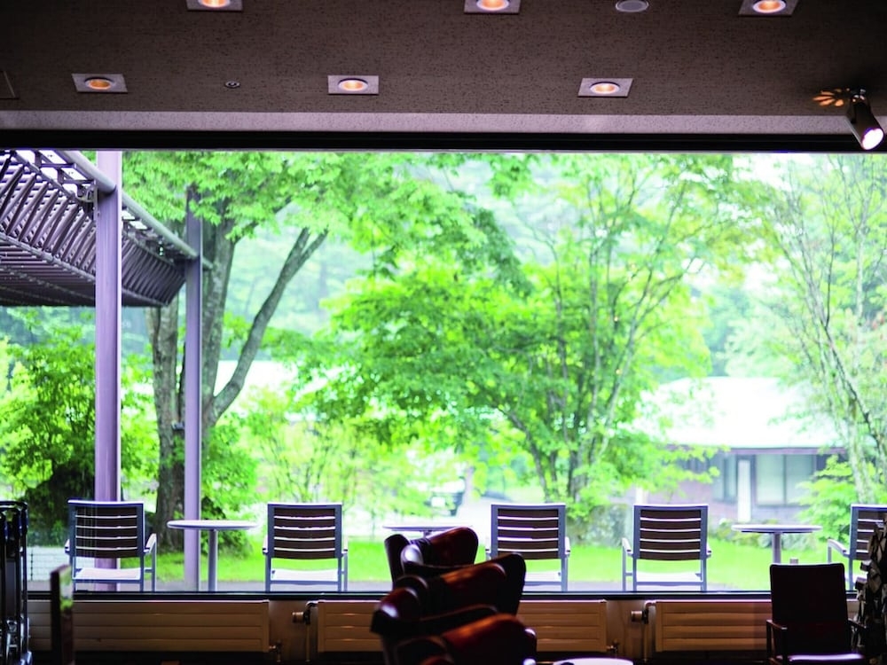 로비 좌석 공간