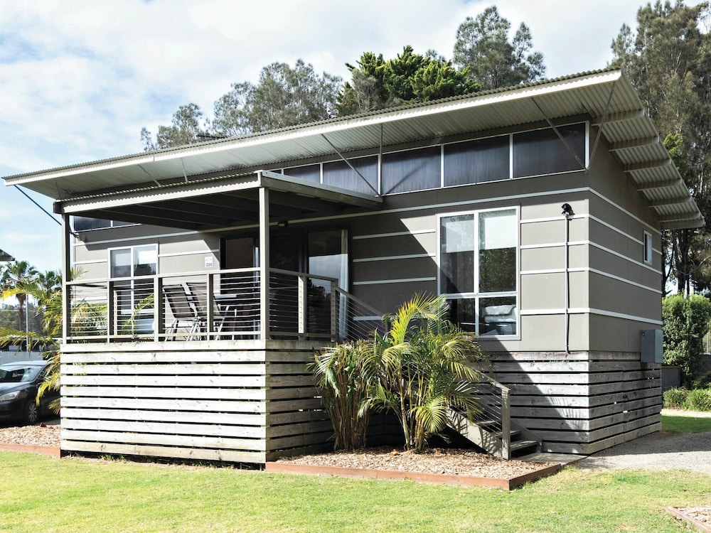 숙박 시설 입구