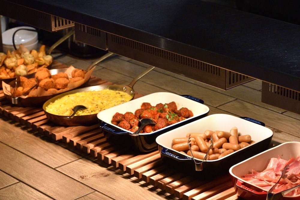 뷔페 아침 식사
