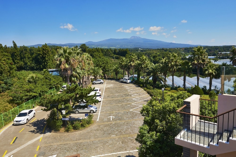 숙박 시설 입구