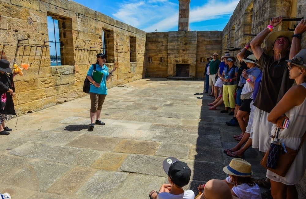 숙박 시설 구내
