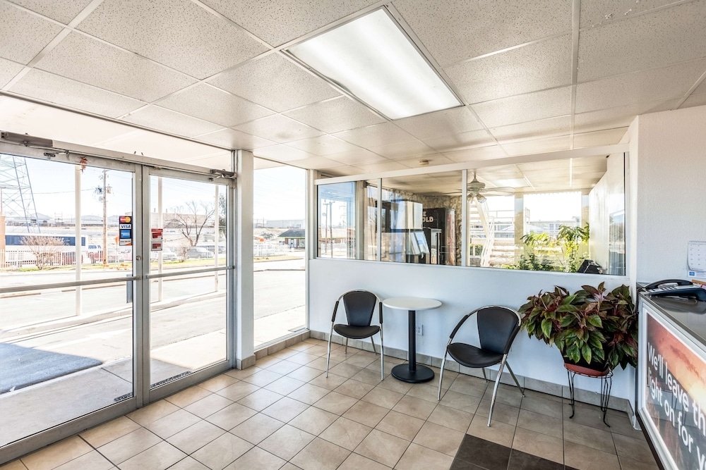 로비 좌석 공간