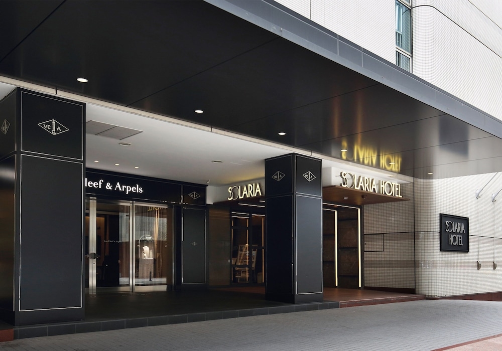 숙박 시설 입구