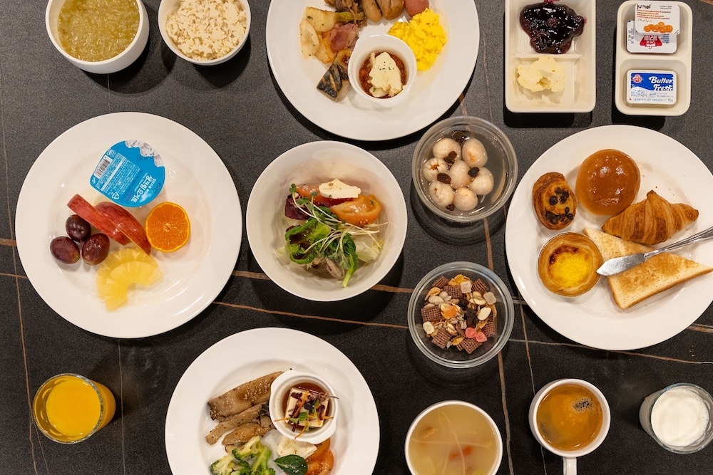 뷔페 아침 식사