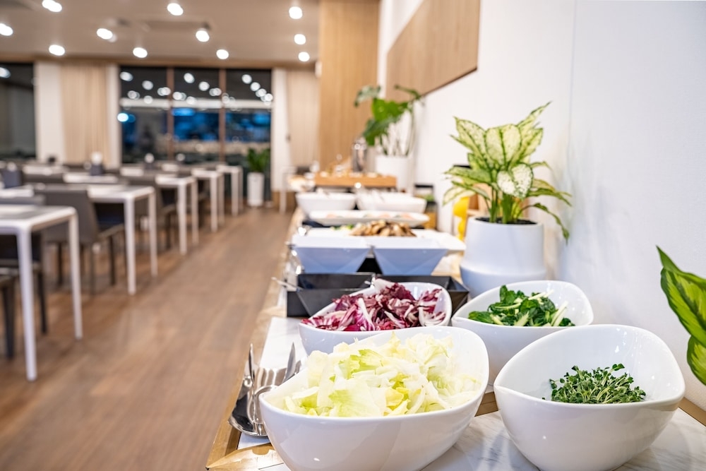 뷔페 아침 식사