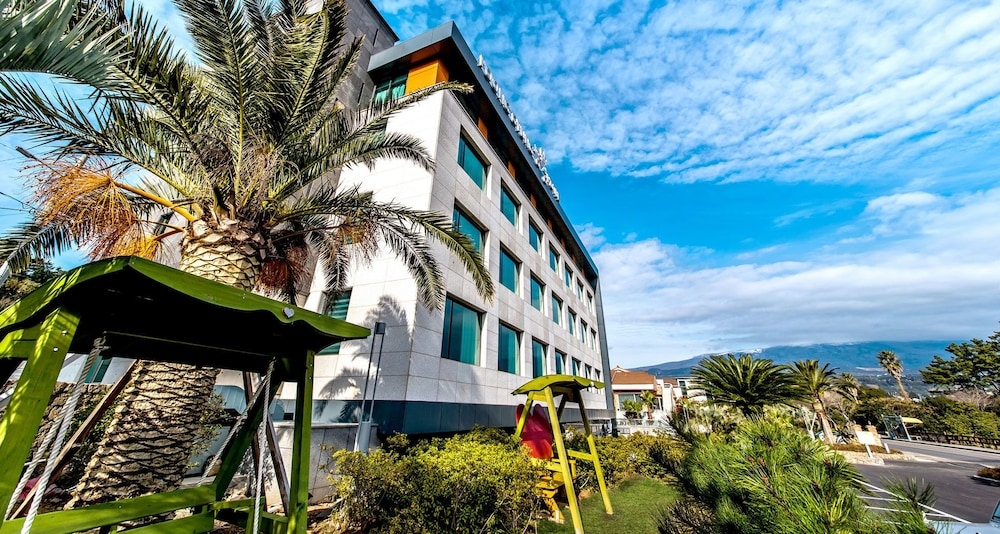 숙박 시설 정면