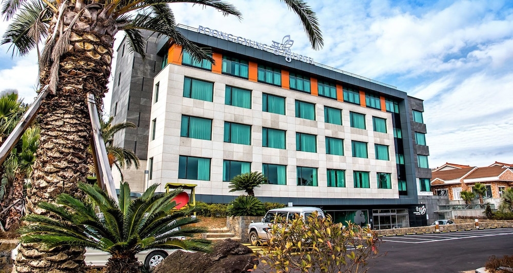 숙박 시설 정면