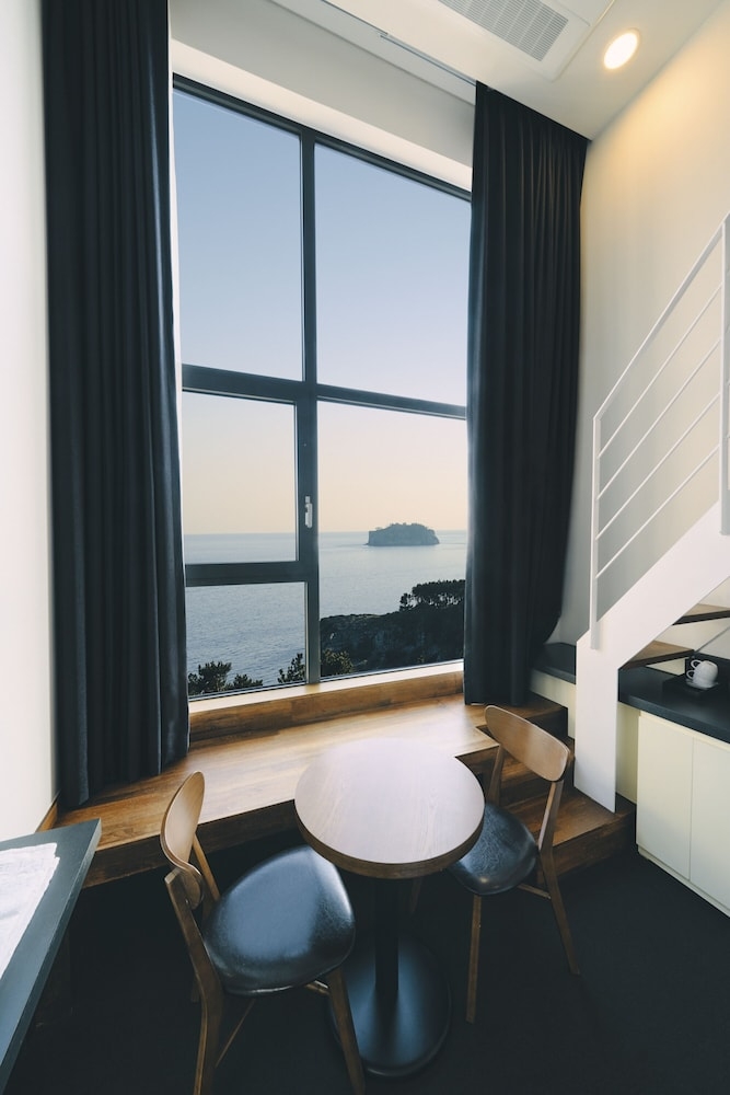 숙박 시설에서 보는 주변 전망