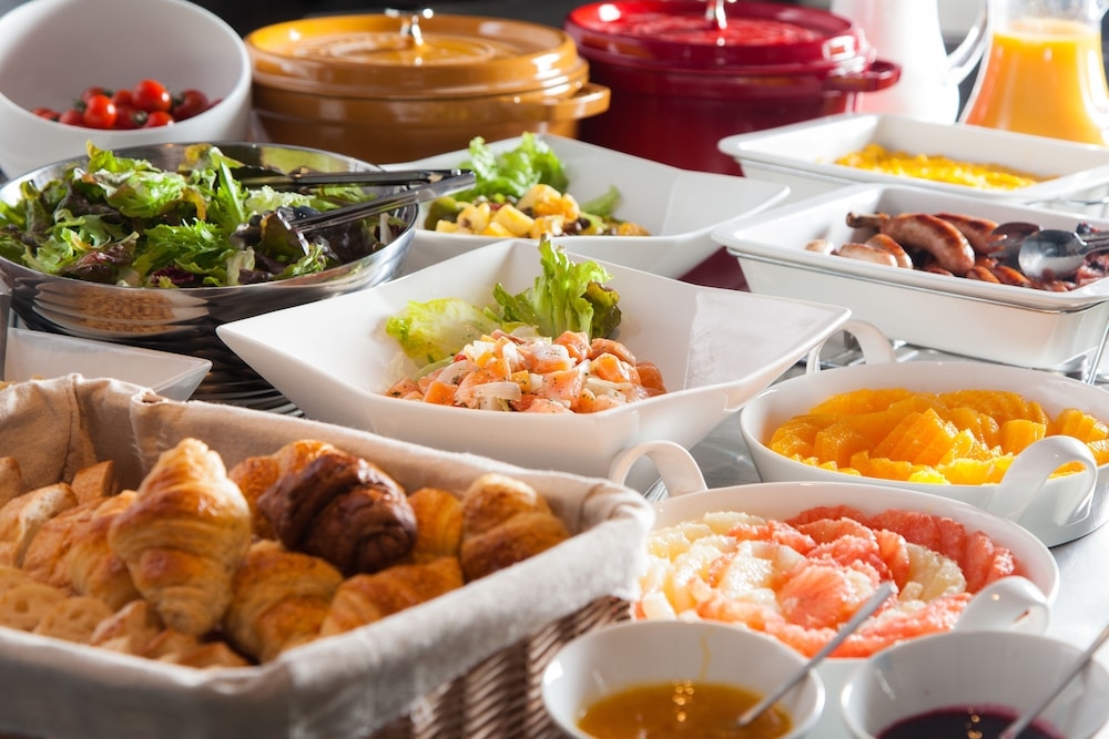 뷔페 아침 식사