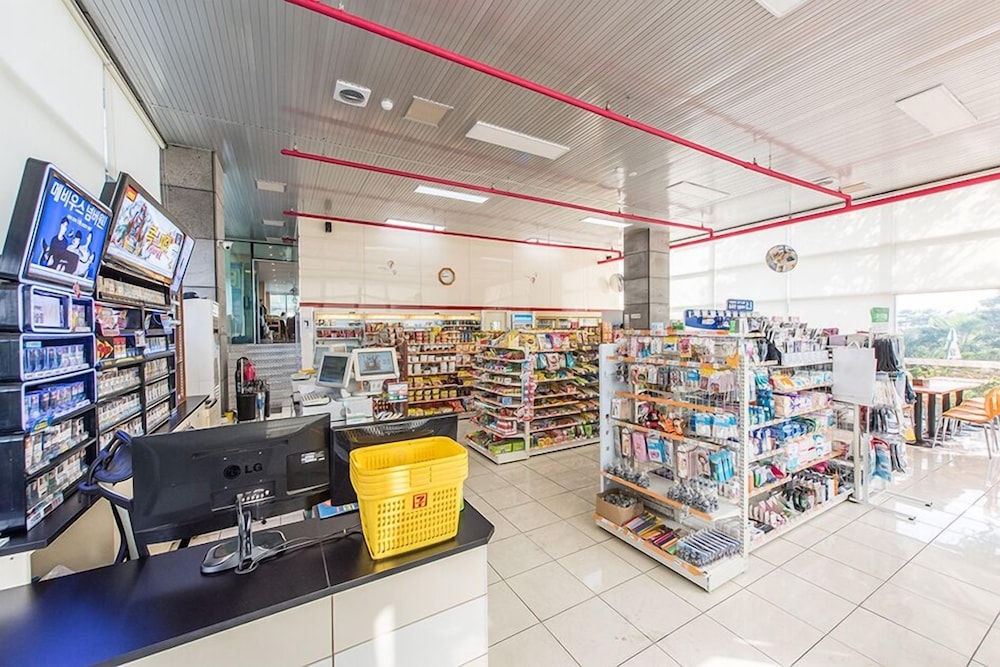 숙박 시설 내 편의 시설/서비스