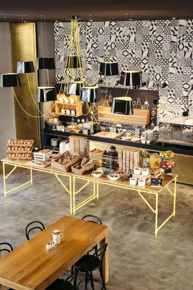 뷔페 아침 식사