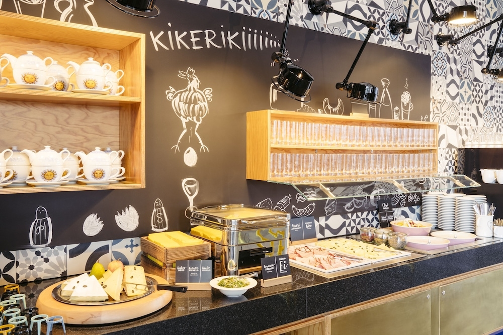 뷔페 아침 식사