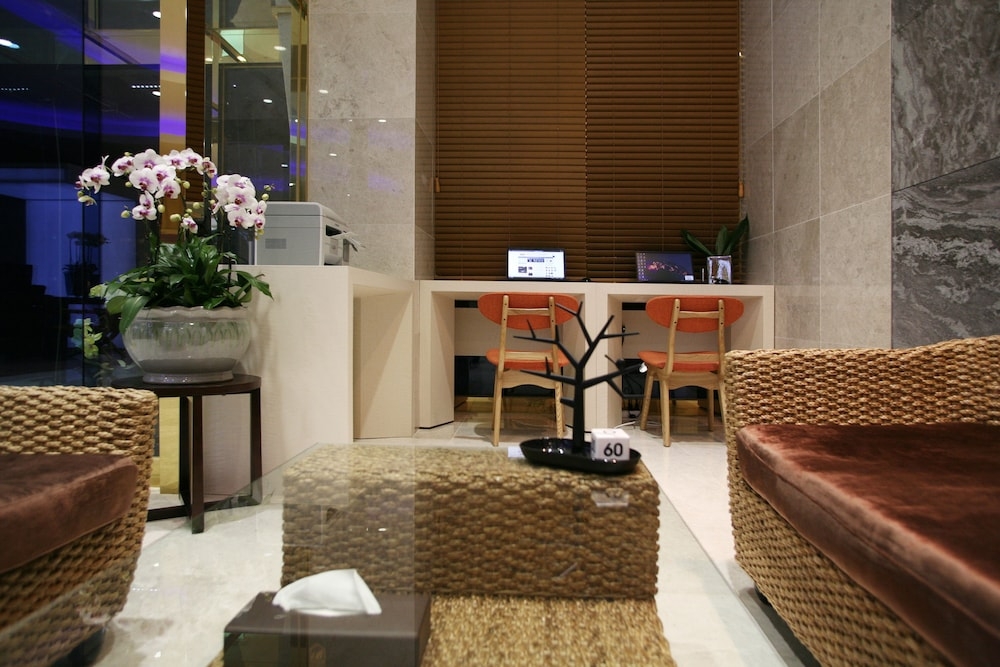 숙박 시설 내 편의 시설/서비스