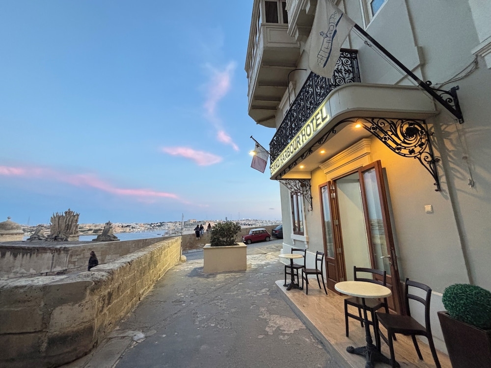 숙박 시설 정면