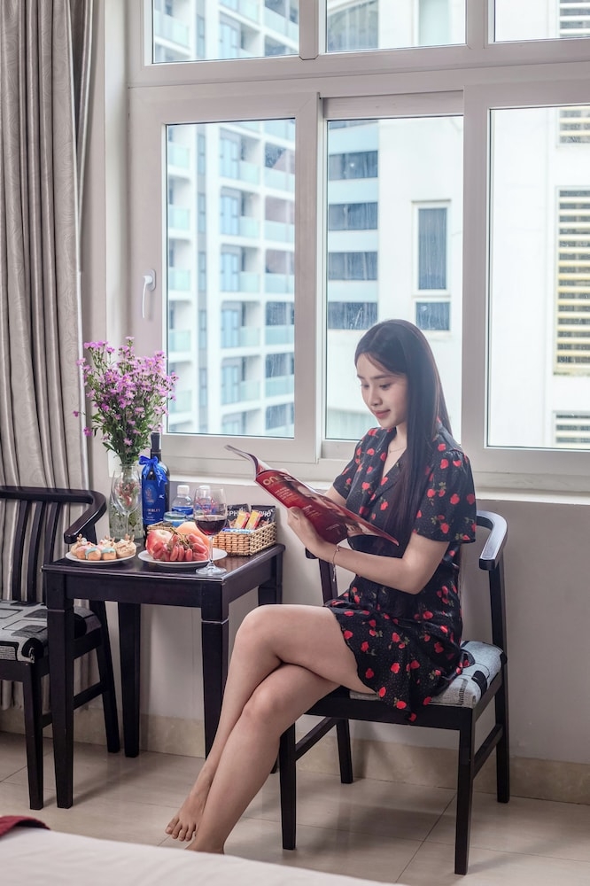 객실 내 식사 공간