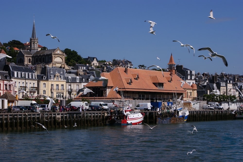 숙박 시설에서 보는 시내 전망