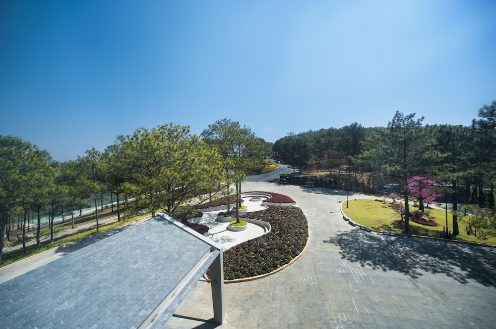 숙박 시설 구내