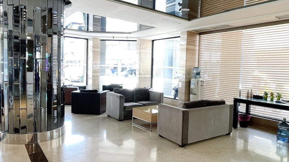 로비 좌석 공간