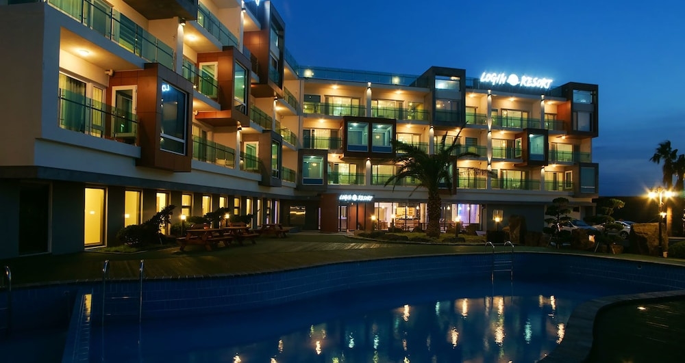 숙박 시설 정면