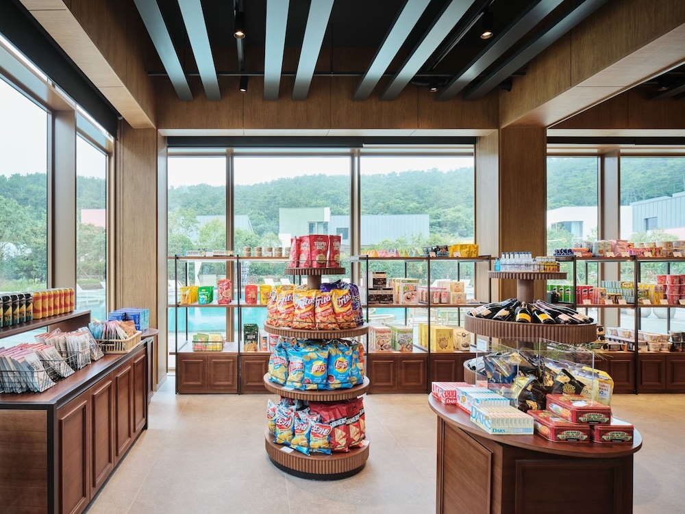 숙박 시설 내 편의 시설/서비스