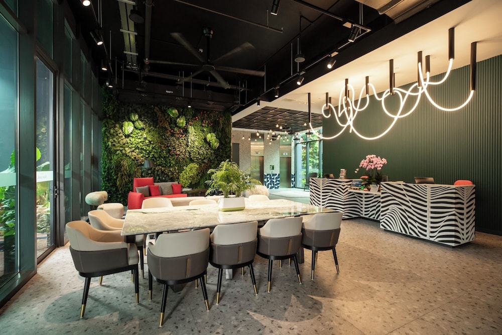 로비 좌석 공간