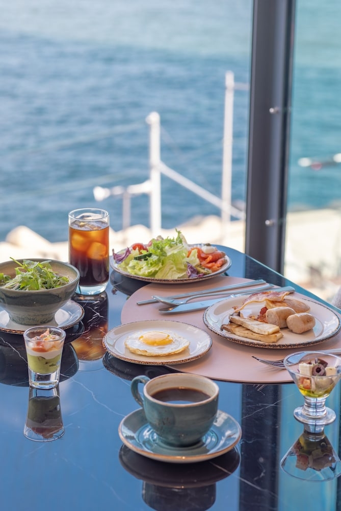 뷔페 아침 식사