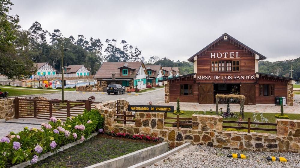 숙박 시설 정면