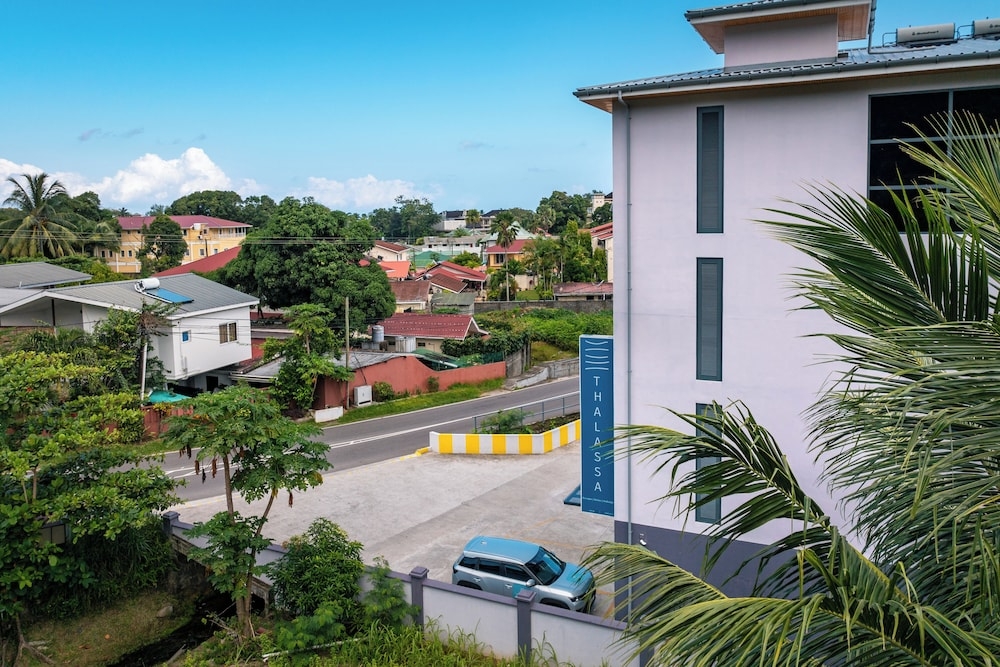 숙박 시설 정면