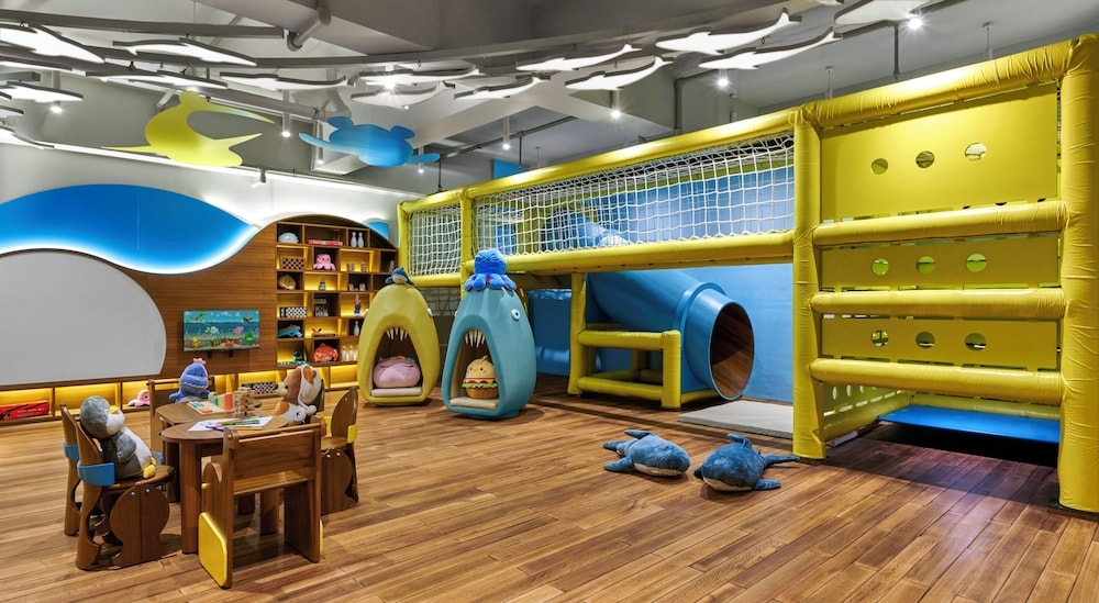 어린이 놀이 공간 - 실내
