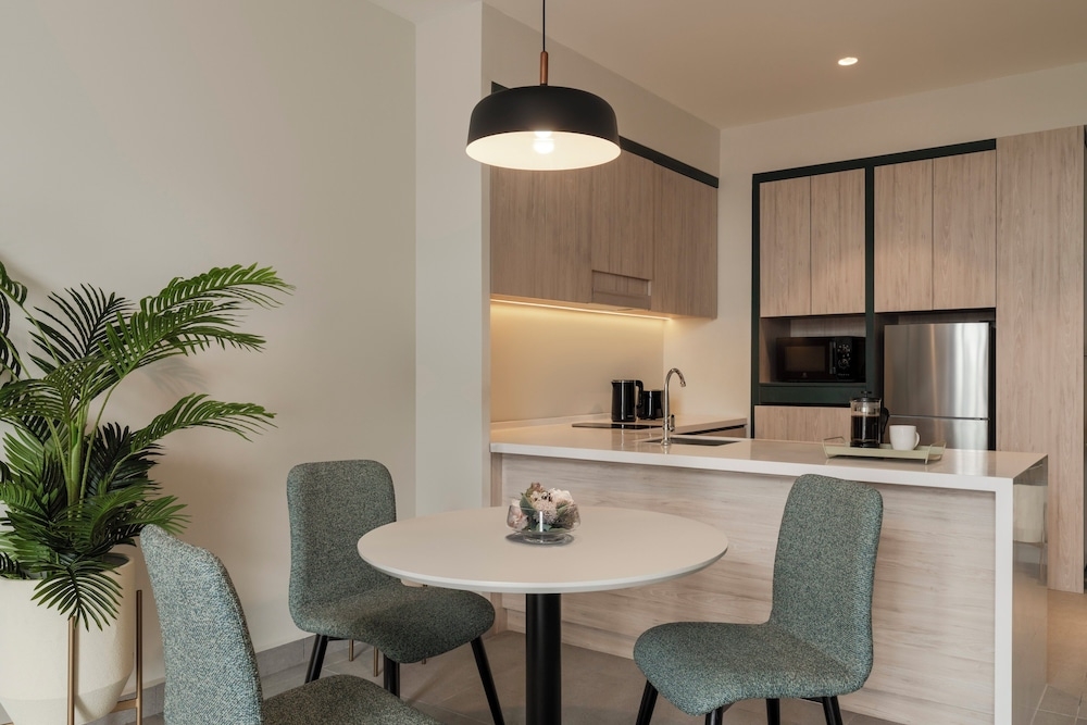 객실 내 식사 공간