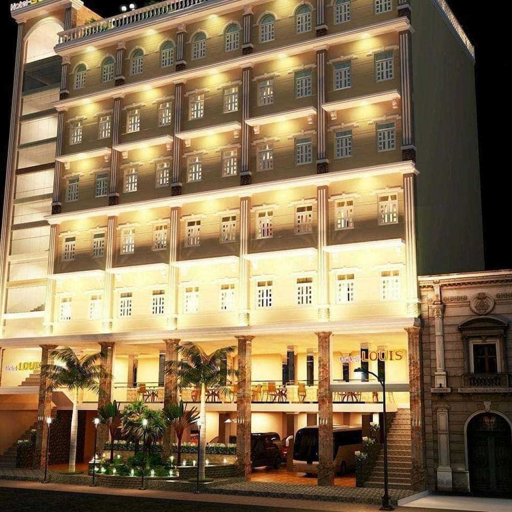 숙박 시설 정면