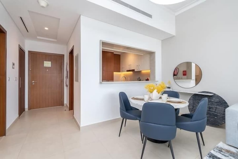 객실 내 식사 공간